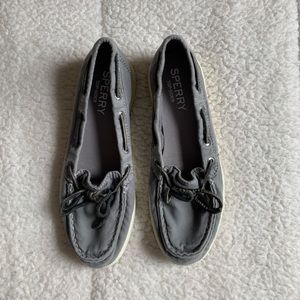 NEW sperry boat shoe size 6